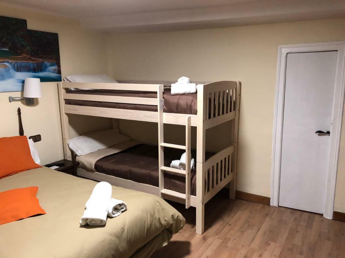 Hostal Di Verena Puigcerdà Zewnętrze zdjęcie